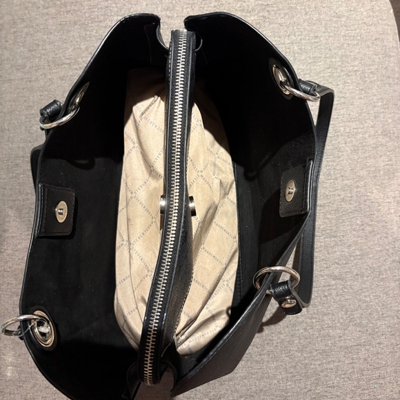 Steve Madden Tote Bag - Picture 6 of 16